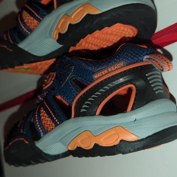 Jambu Piranha Sandals Boys Sz 9 NWT - Picture 7 of 7